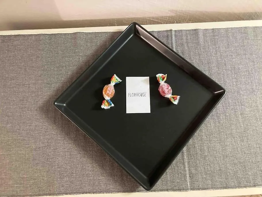 卡塔尼亚Florhouse Pacini公寓 0*, 卡塔尼亚